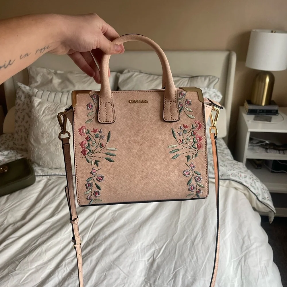Calvin Klein Leather Crossbody bag - Picture 3 of 6